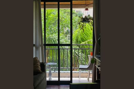 Apartamento para alugar com 71m², 3 quartos e 2 vagasVaranda