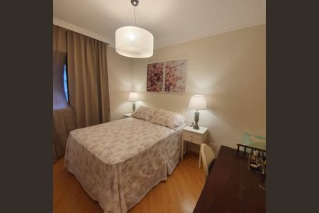 Apartamento para alugar com 71m², 3 quartos e 2 vagasQuarto