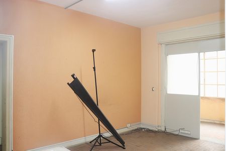 Apartamento para alugar com 90m², 2 quartos e sem vagaSala