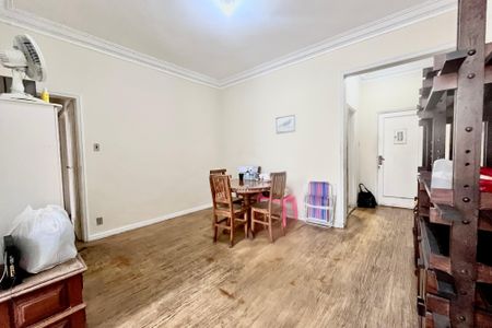 Sala de apartamento à venda com 3 quartos, 100m² em Leblon, Rio de Janeiro