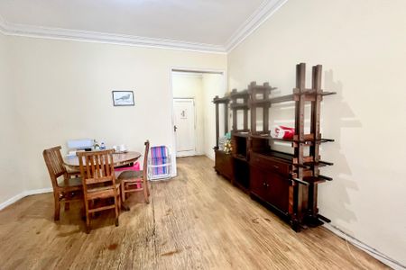 Sala de apartamento à venda com 3 quartos, 100m² em Leblon, Rio de Janeiro
