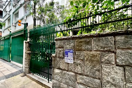 Apartamento à venda com 100m², 3 quartos e sem vagaPlaca