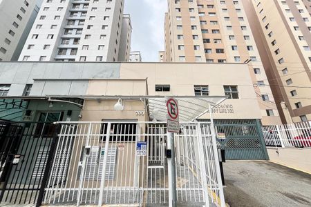 Apartamento à venda com 60m², 3 quartos e 1 vagaFachada + plaquinha