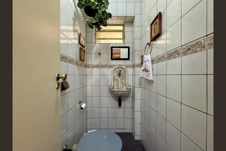 Casa à venda com 160m², 3 quartos e 2 vagasLavabo 1