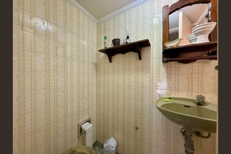 Casa à venda com 160m², 3 quartos e 2 vagasLavabo 2