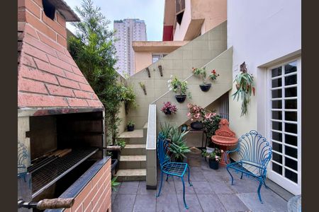 Casa à venda com 160m², 3 quartos e 2 vagasQuintal