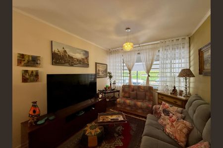 Casa à venda com 160m², 3 quartos e 2 vagasSala 