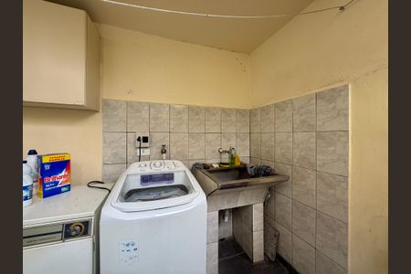 Casa à venda com 160m², 3 quartos e 2 vagasÁrea de Serviço