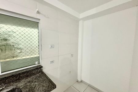 Cozinha de casa para alugar com 1 quarto, 32m² em Penha de França, São Paulo