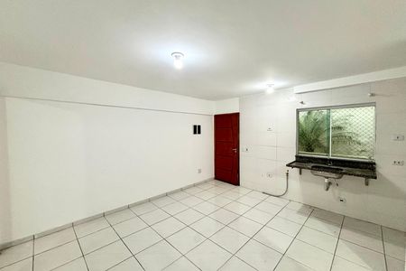 Sala/Cozinha de casa para alugar com 1 quarto, 32m² em Penha de França, São Paulo