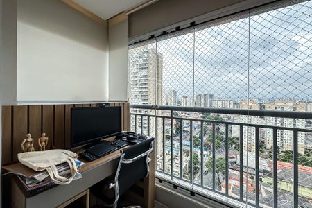 Apartamento à venda com 119m², 3 quartos e 2 vagas Apartamento à venda com 119m², 3 quartos e 2 vagasVaranda da Suíte 1