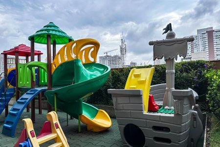 Apartamento à venda com 119m², 3 quartos e 2 vagas Apartamento à venda com 119m², 3 quartos e 2 vagasPlayground