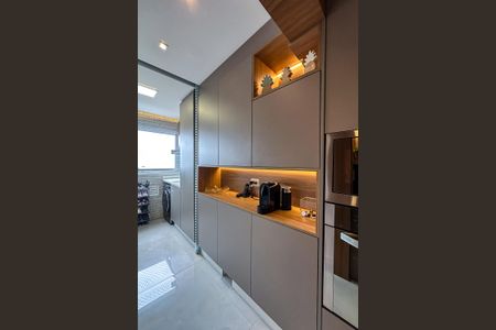 Apartamento à venda com 119m², 3 quartos e 2 vagas Apartamento à venda com 119m², 3 quartos e 2 vagasÁrea de Serviço