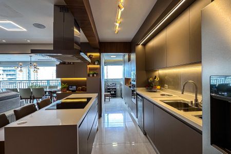 Apartamento à venda com 119m², 3 quartos e 2 vagas Apartamento à venda com 119m², 3 quartos e 2 vagasCozinha