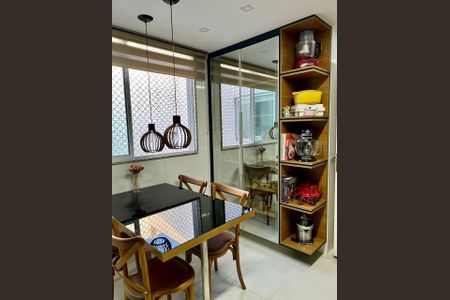 Apartamento à venda com 211m², 2 quartos e 3 vagas Apartamento à venda com 211m², 2 quartos e 3 vagasCozinha