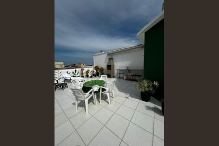 Apartamento à venda com 211m², 2 quartos e 3 vagas Apartamento à venda com 211m², 2 quartos e 3 vagasÁrea externa