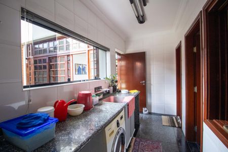 Casa para alugar com 334m², 3 quartos e 3 vagas Casa para alugar com 334m², 3 quartos e 3 vagasÁrea de Serviço