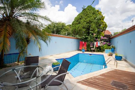 Casa para alugar com 334m², 3 quartos e 3 vagas Casa para alugar com 334m², 3 quartos e 3 vagasÁrea externa