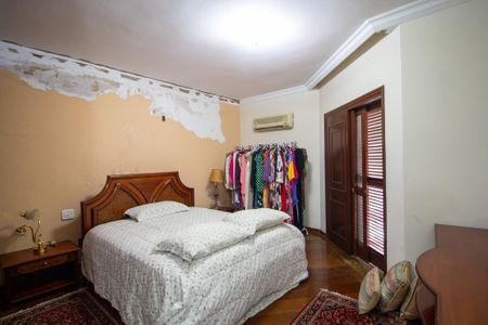 Casa para alugar com 334m², 3 quartos e 3 vagas Casa para alugar com 334m², 3 quartos e 3 vagasSuite