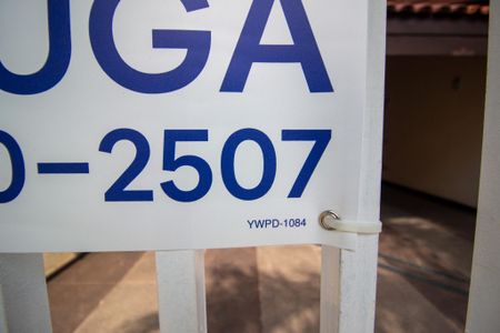 Casa para alugar com 334m², 3 quartos e 3 vagas Casa para alugar com 334m², 3 quartos e 3 vagasFachada