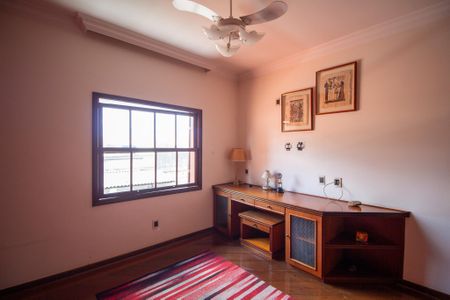 Casa para alugar com 334m², 3 quartos e 3 vagas Casa para alugar com 334m², 3 quartos e 3 vagasQuarto 2