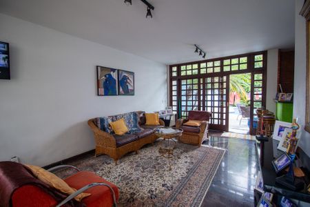 Casa para alugar com 334m², 3 quartos e 3 vagas Casa para alugar com 334m², 3 quartos e 3 vagasÁrea gourmet