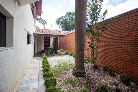 Casa para alugar com 334m², 3 quartos e 3 vagas Casa para alugar com 334m², 3 quartos e 3 vagasArea de Luz