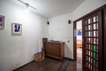 Casa para alugar com 334m², 3 quartos e 3 vagas Casa para alugar com 334m², 3 quartos e 3 vagasSala Fundos