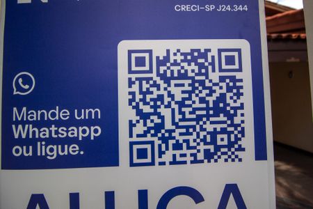 Casa para alugar com 334m², 3 quartos e 3 vagas Casa para alugar com 334m², 3 quartos e 3 vagasFachada