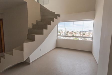 Sala 1 de apartamento para alugar com 2 quartos, 130m² em Floresta, Belo Horizonte