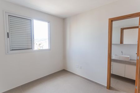 Apartamento para alugar com 130m², 2 quartos e 2 vagasSuíte