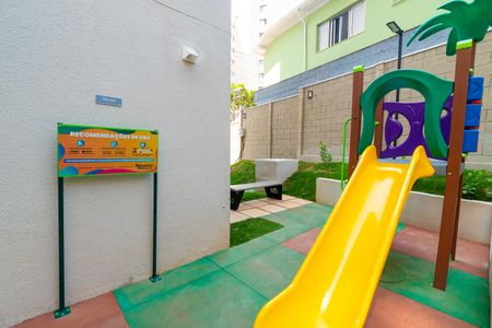 Apartamento para alugar com 37m², 2 quartos e sem vagaÁrea comum - Playground