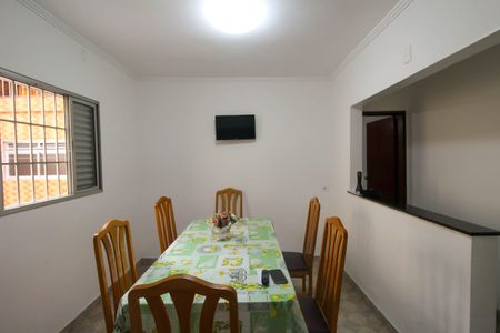 Casa à venda com 182m², 3 quartos e 2 vagas Casa à venda com 182m², 3 quartos e 2 vagasCozinha