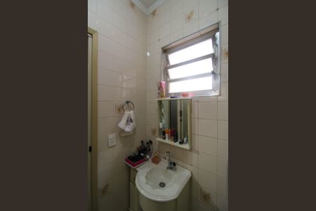 Casa à venda com 182m², 3 quartos e 2 vagas Casa à venda com 182m², 3 quartos e 2 vagasBanheiro da Suíte