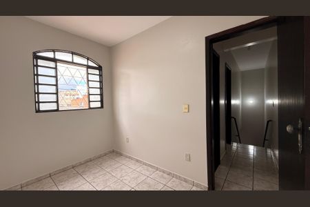 Casa para alugar com 100m², 2 quartos e 1 vagaQuarto 02