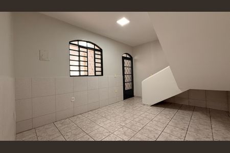 Sala de casa para alugar com 2 quartos, 100m² em Conjunto D, Brasília