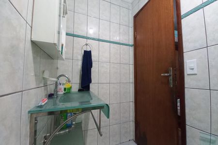 Casa à venda com 214m², 3 quartos e 3 vagasBanheiro da Suíte