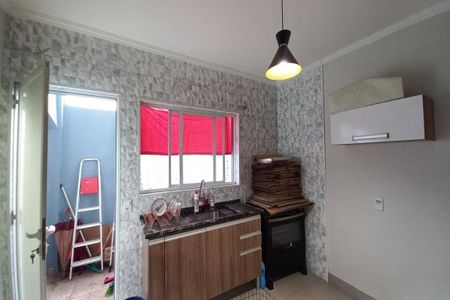 Casa à venda com 214m², 3 quartos e 3 vagasCozinha 