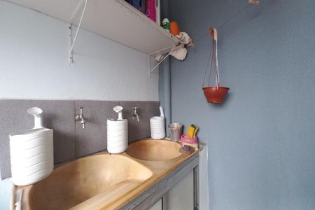 Casa à venda com 214m², 3 quartos e 3 vagasÁrea de Serviço