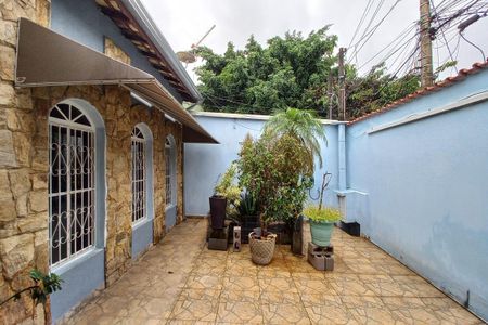 Casa à venda com 214m², 3 quartos e 3 vagasFrente do Imóvel 