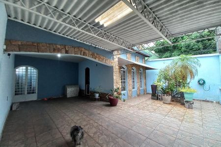 Casa à venda com 214m², 3 quartos e 3 vagasFachada do Prédio