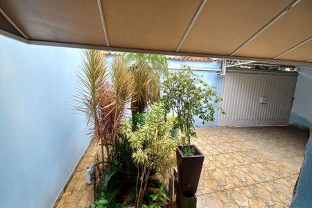 Vista da Sala  de casa para alugar com 3 quartos, 214m² em Jardim Santa Lúcia, Campinas