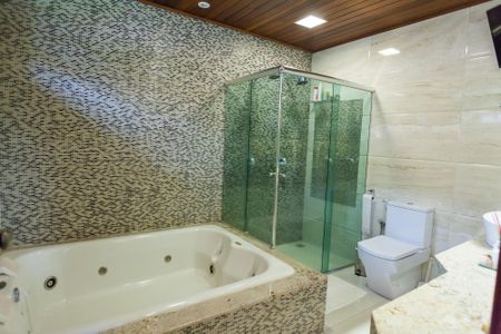 Casa à venda com 1500m², 3 quartos e 5 vagasBanheiro da Suíte