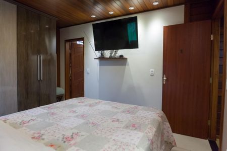 Casa à venda com 1500m², 3 quartos e 5 vagassuite 