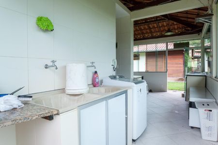 Casa à venda com 1500m², 3 quartos e 5 vagasÁrea de Serviço