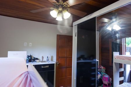 Casa à venda com 1500m², 3 quartos e 5 vagasquarto 2