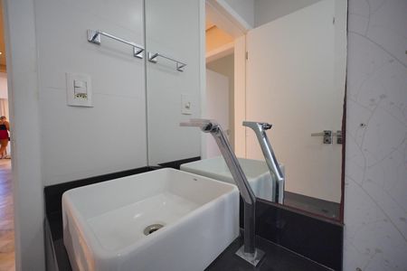 Apartamento para alugar com 102m², 3 quartos e 2 vagasBanheiro Corredor