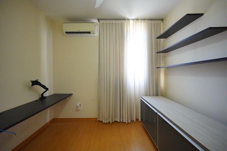 Apartamento para alugar com 102m², 3 quartos e 2 vagasQuarto 3