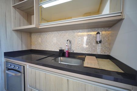 Cozinha de apartamento para alugar com 3 quartos, 102m² em Coqueiros, Florianópolis
