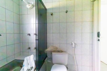 Casa para alugar com 90m², 2 quartos e 1 vaga Casa para alugar com 90m², 2 quartos e 1 vagaBanheiro Social